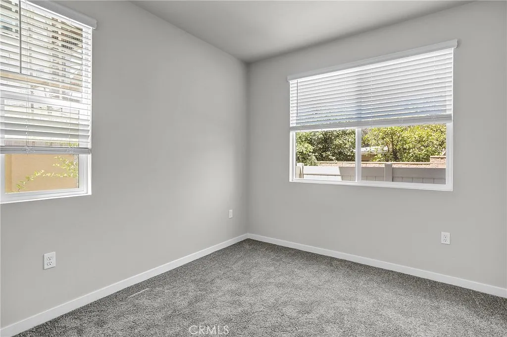 4 bed, 1672 sqft, $3,900 — Photo 4