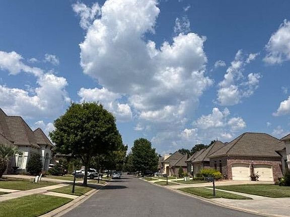 5th image of 210 Rue De Frejus