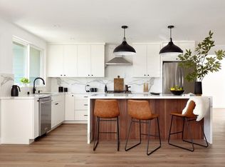 1043 Bradford Dr, Sunnyvale, CA 94089