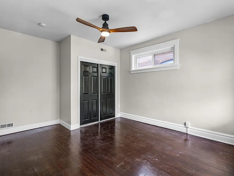 3335 Salena St — Photo 23
