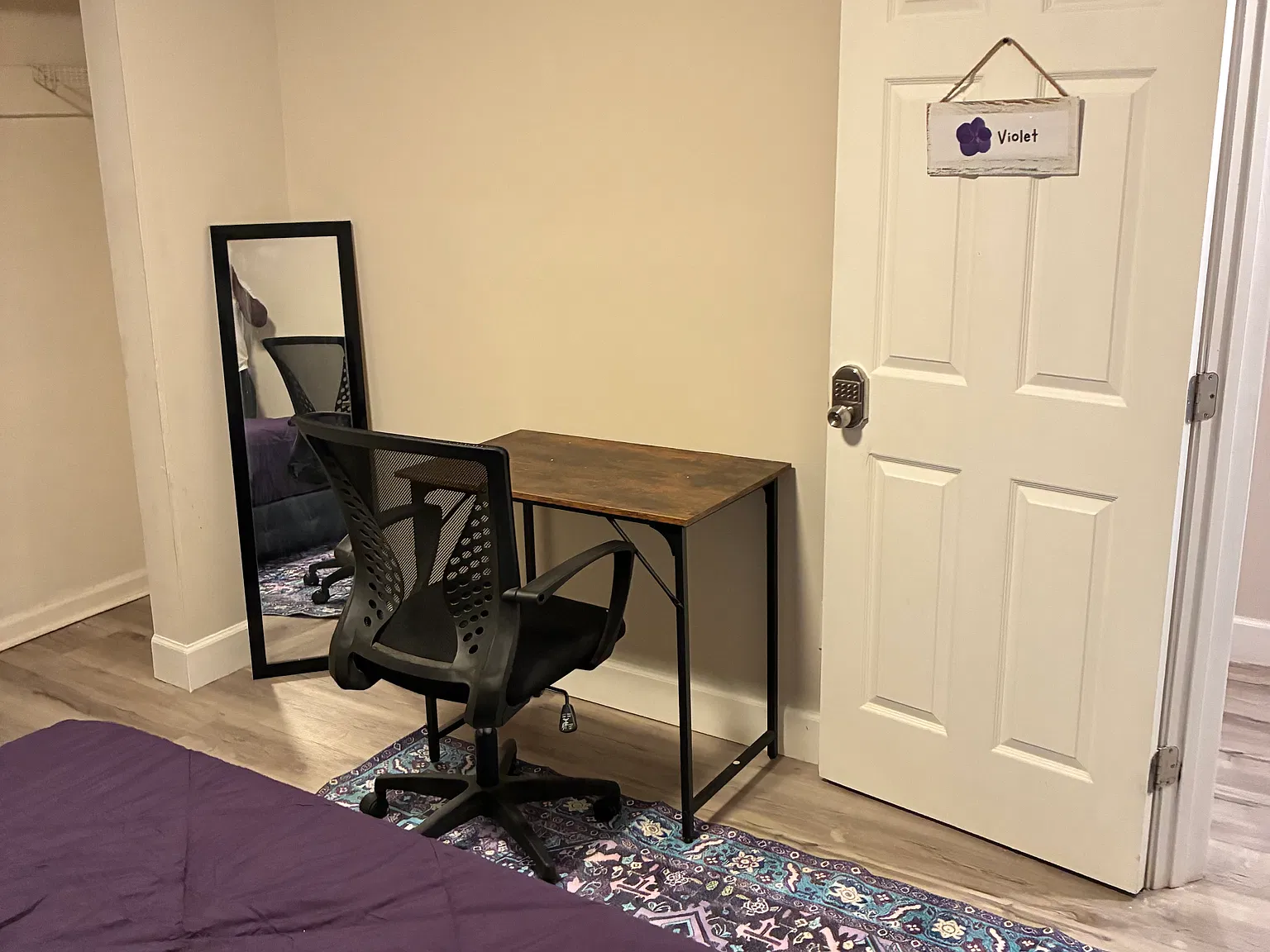 6 bed, 1405 sqft, $750 — Photo 2