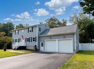 13 Lydon Ln, Kingston, MA 02364