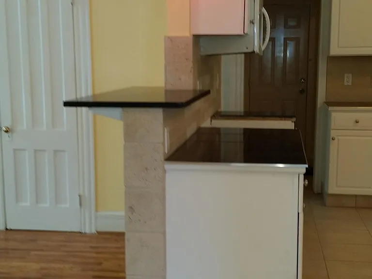 209 Sheridan St #3 — Photo 9