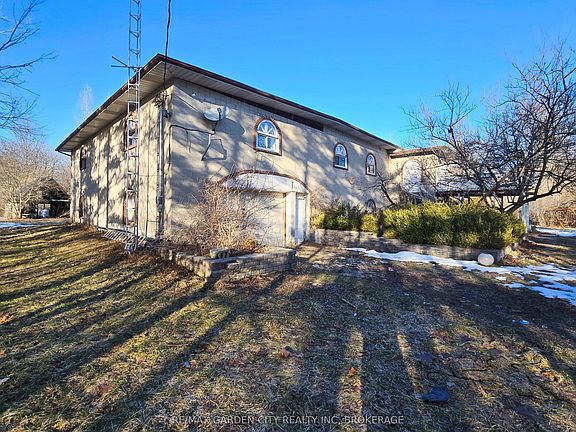 3rd image of 1894 Townline Rd