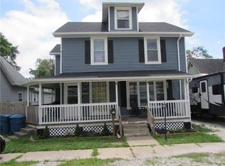 106 E 7th St, Tilton, IL 61833