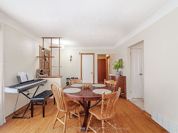 5th image of 524 E 16th St