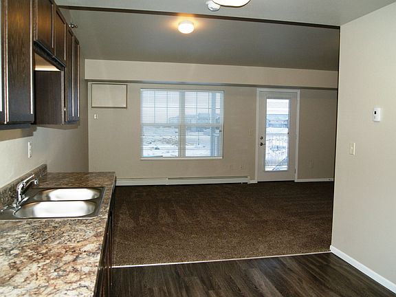 5th image of 4700 46th St S APT 107