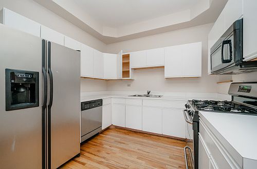 2nd image of 1632 N Damen Ave APT 3N