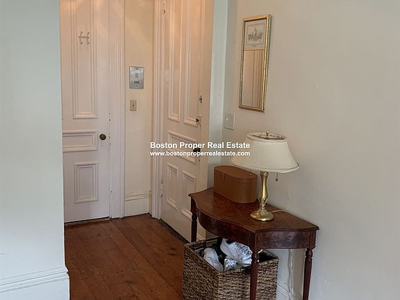 133 Newbury #2F Boston - Back Bay Unit Photo 8 (1)