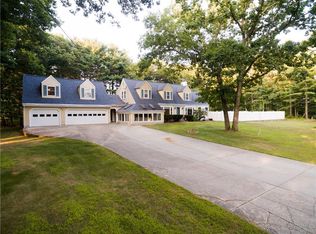 4 Bestwick Trl, Coventry, RI 02816