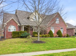 2553 Forest Hills Blvd, Greenwood, IN 46143