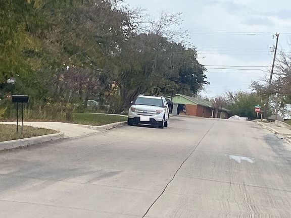 5th image of 4517 Highland Lake Dr