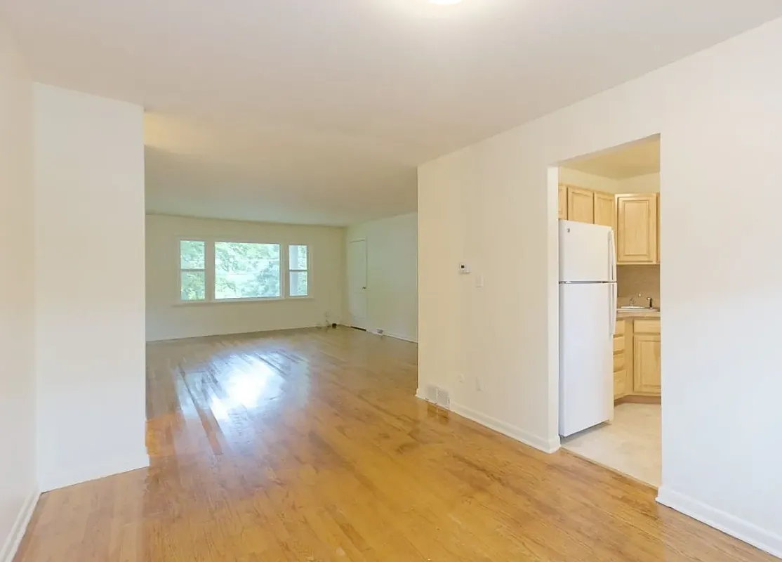 Orchard Garden Apartments — Photo 1