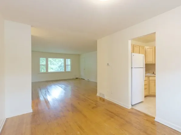 Orchard Garden Apartments, 50-54 Orchard St #2f6397bc1, Delmar, NY 12054