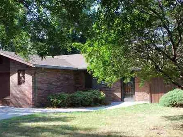 3509 Chippewa Cir, Manhattan, KS 66503