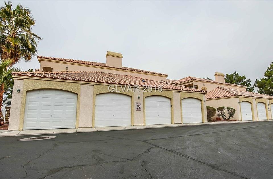 1st image of 1900 N Torrey Pines Dr Unit 224