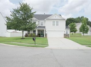 104 McGarty Pl, Mount Holly, NC 28120