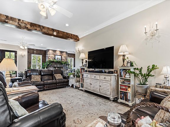 18th image of 1072 Cookson Creek Rd