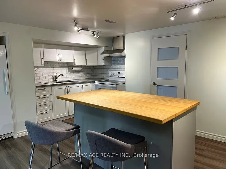 16 Marta Ave #BASEMENT — Photo 6