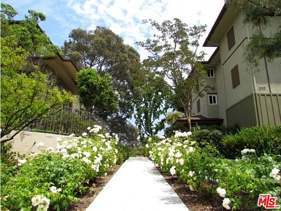 3rd image of 985 S Orange Grove Blvd Unit 202