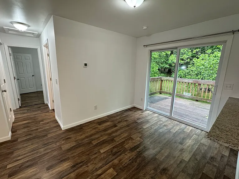 Latimore Creek Rd — Photo 10