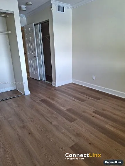 704 NW 92nd Ave — Photo 7