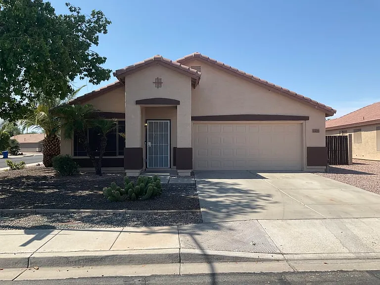 13172 W Port Royale Ln — Photo 2