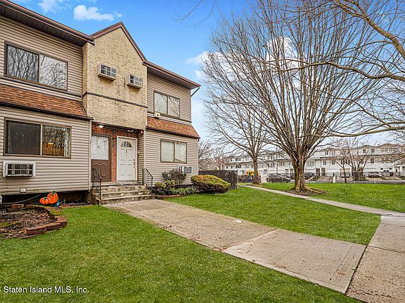 3rd image of 360 Barlow Ave APT 24A