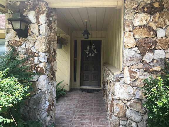 3rd image of 840 Torchwood Dr