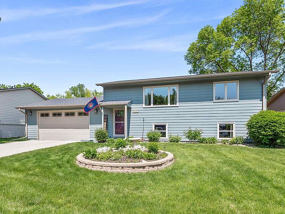 3rd image of 6520 W Essex Ct
