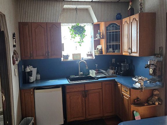 2nd image of 89-12 Rutledge Avenue