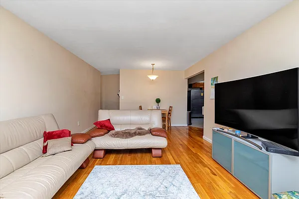 Sold by Keller Williams Realty Landmark | media 22