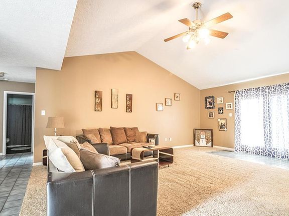3rd image of 7007 McLain Dr