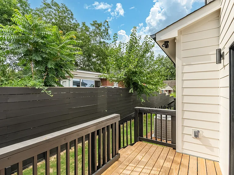 1015 Grant St — Photo 23