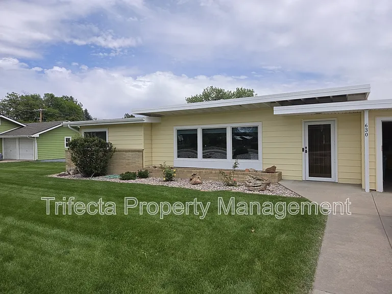 630 N Taft Hill Rd — Photo 3