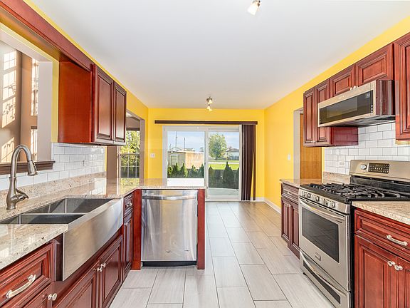 4th image of 7201 Courtwright Ct