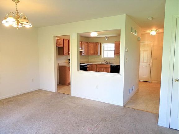 Foyer, Kitchen & Dining Area