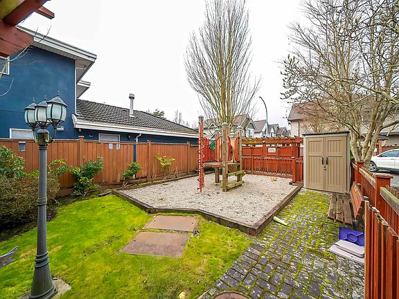 4th image of 9733 No 2 Rd #3