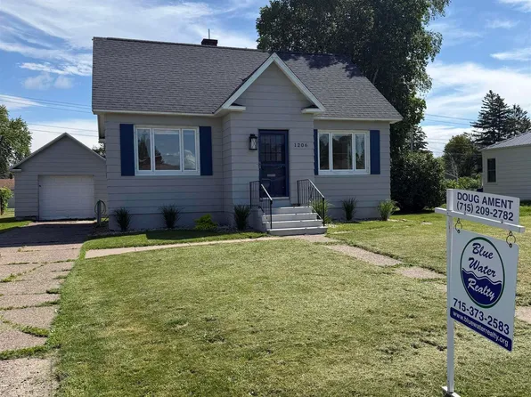 1206 9th Ave W, Ashland, WI 54806