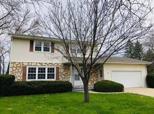 809 Cindy Dr, Burlington, IA 52601
