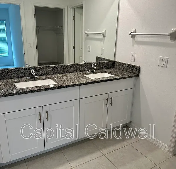 5517 Blue Azure Dr — Photo 5