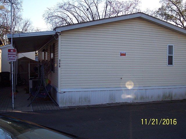 1st image of 815 E Oakton St Lot 250