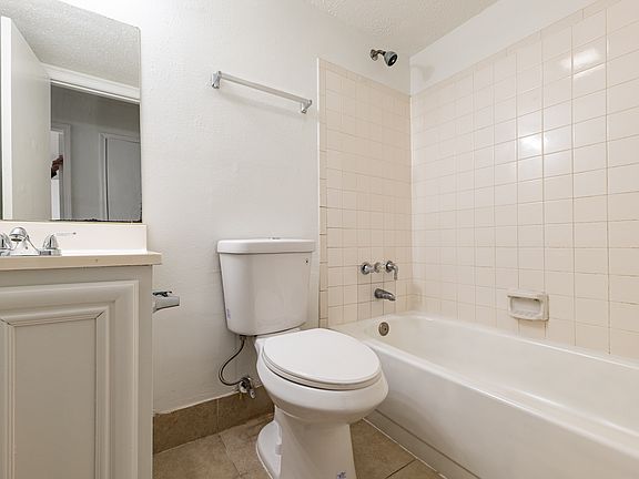 5th image of 6847 Mayo Blvd APT B