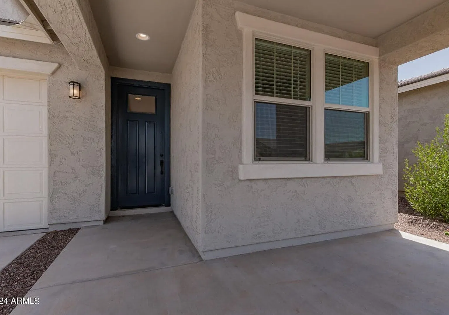Gorgeous 4 bedroom home in Surprise!! — Photo 2
