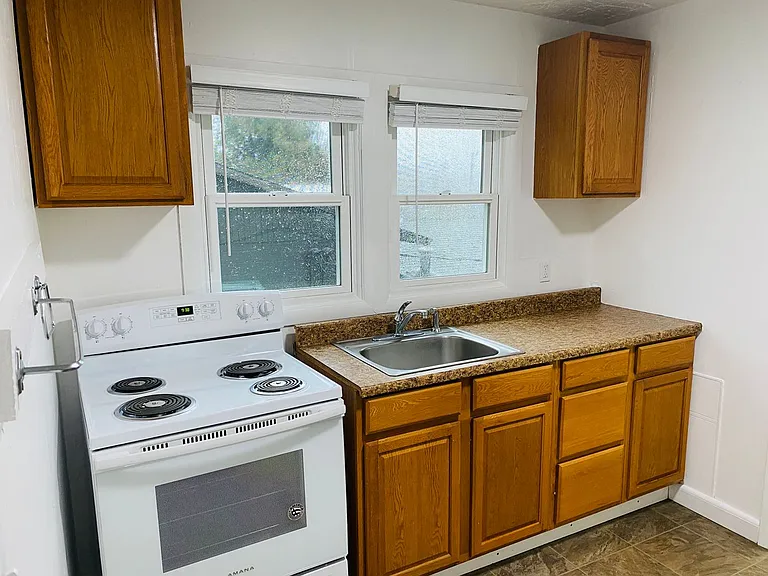 #219-8527 N Decatur St — Photo 6