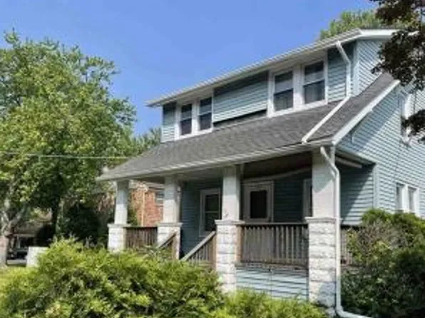 102 E Gibbsboro Rd, Lindenwold, NJ 08021