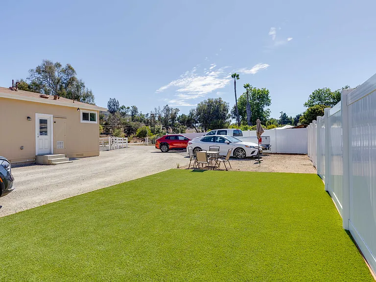 246 Cassou Rd — Photo 25