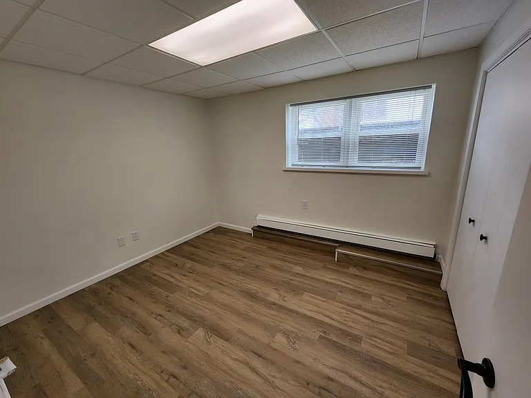 517 1st Ave S #3 — Photo 11
