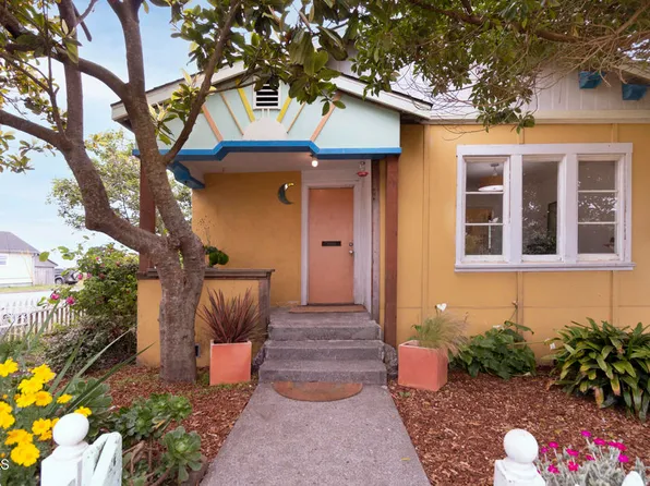 703 West St, Fort Bragg, CA 95437