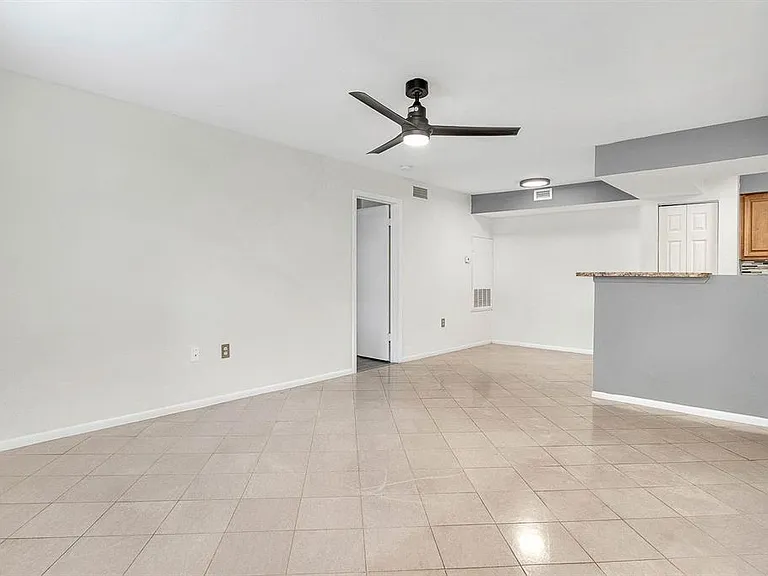 3032 Parkway Blvd #201 — Photo 4